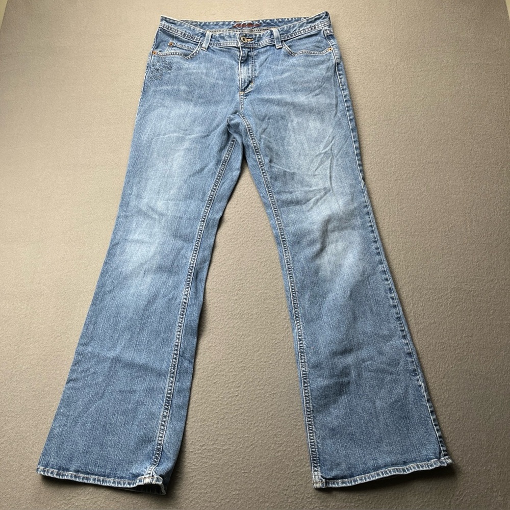 Eddie Bauer Women’s 8R Blue Denim Bootcut Floral Embroidered Pockets Boho